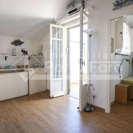 32 Centro - Trilocale Con Terrazza E Vista Sul Mare Porto Faro Daire *